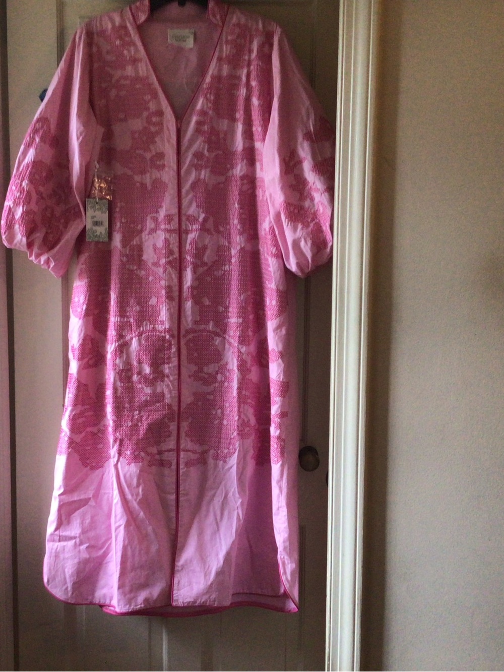 Pink Midi Dress with Floral Jacquard and Balloon Sleeves - Picture 8 of 10